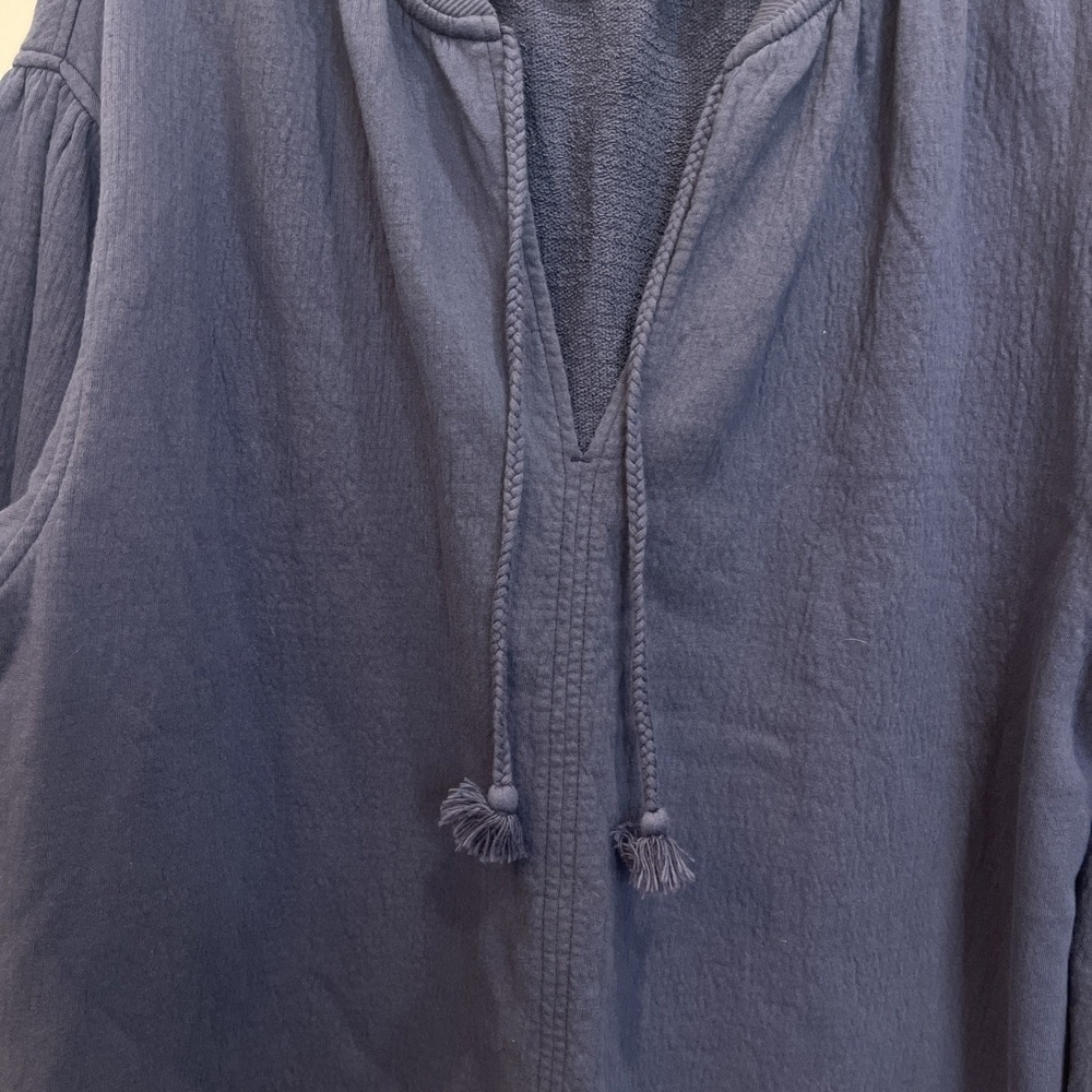 Aerie Textured Pullover Sweatshirt Women's Blue V-Neck Pom Pom Tassel‎ Sz Small - Picture 3 of 11